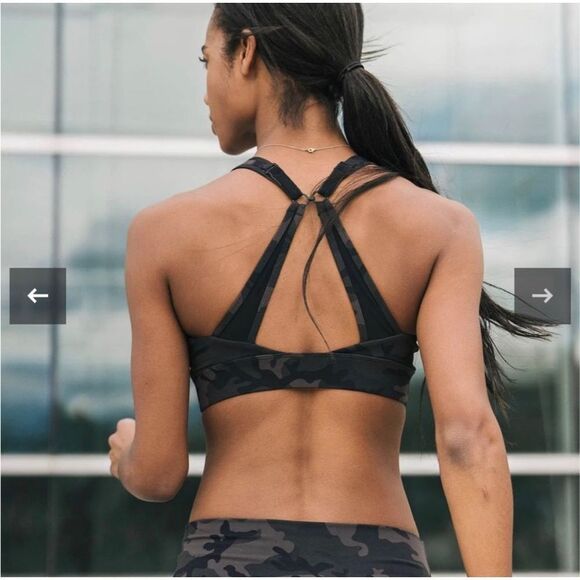 Zyia Active - Forest Camo V Neck Adjustable Mesh Sports Bra - Size M - Picture 6 of 9